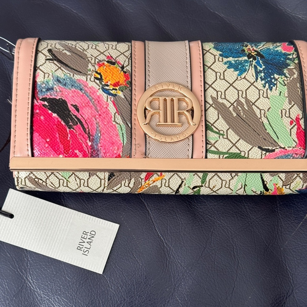 Wallet - Picture 5 of 7